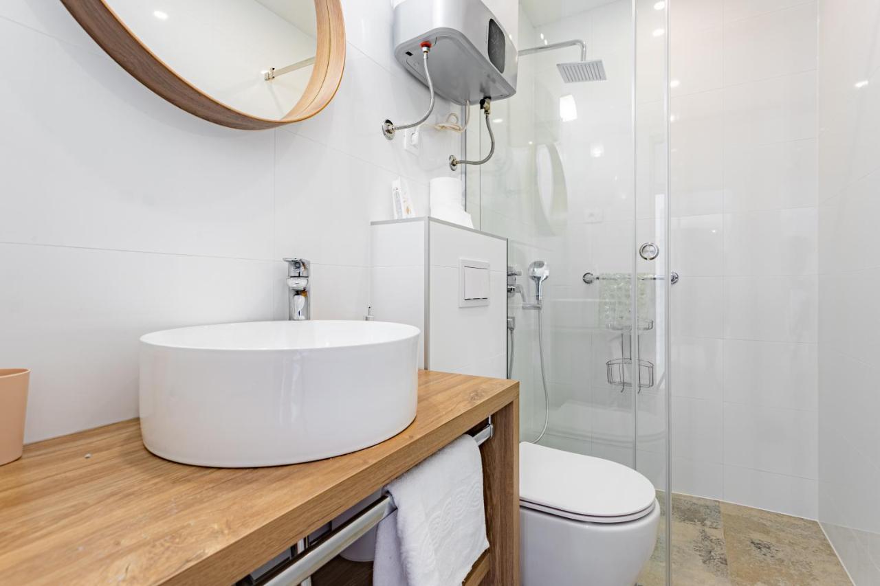Apartmani Benzon Башка-Вода Экстерьер фото