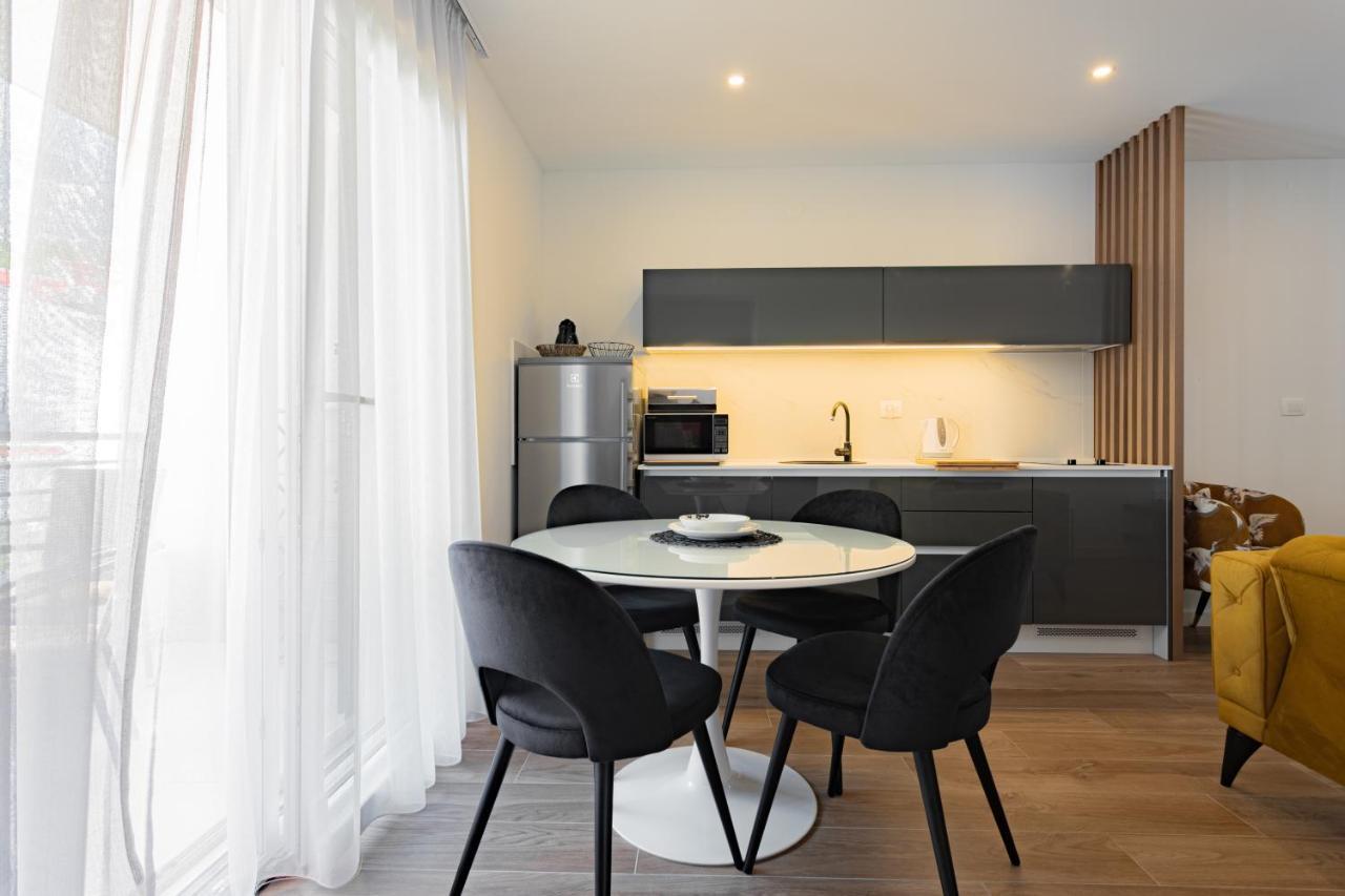Apartmani Benzon Башка-Вода Экстерьер фото