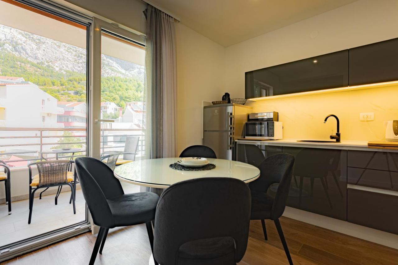 Apartmani Benzon Башка-Вода Экстерьер фото
