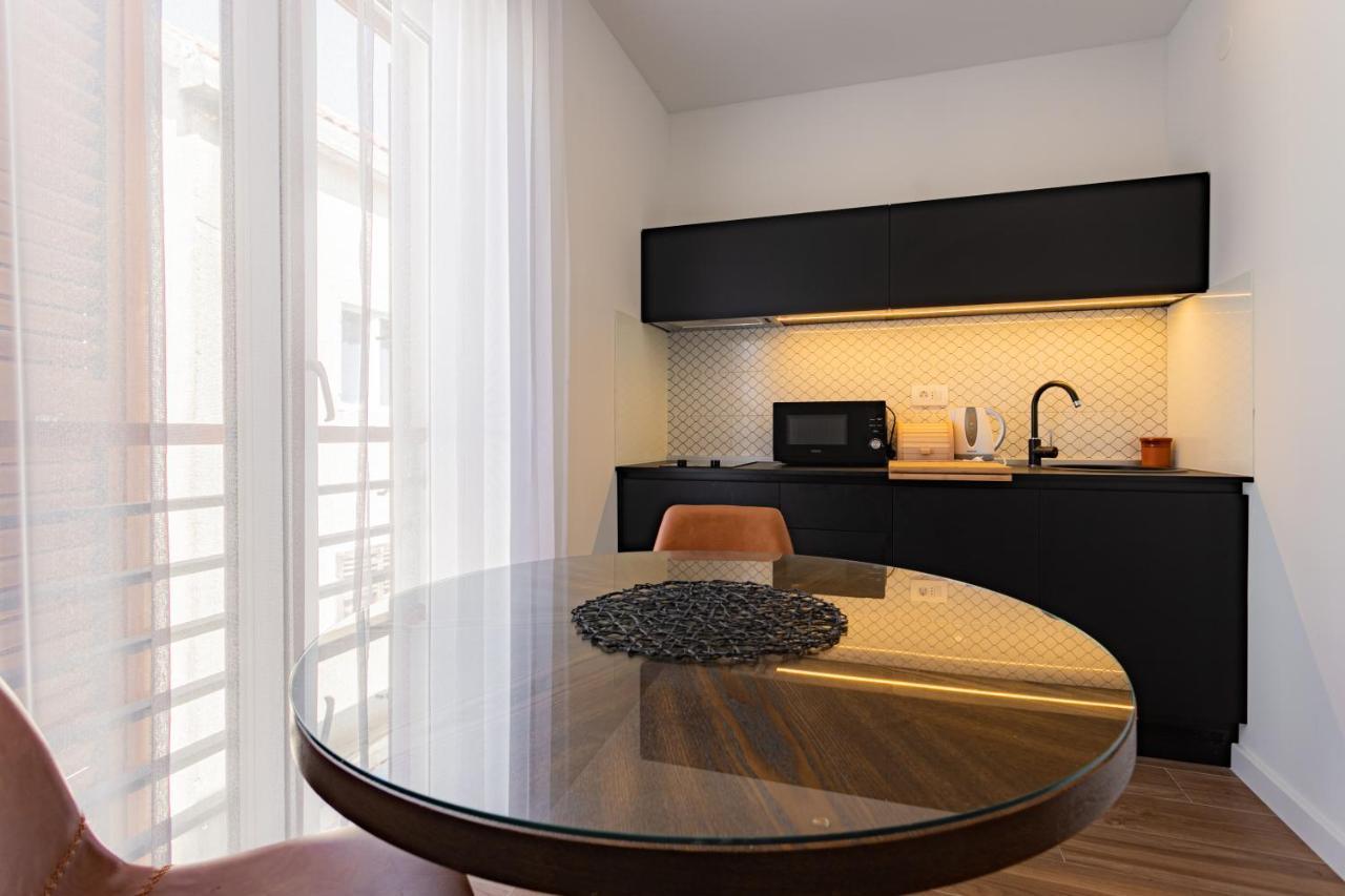 Apartmani Benzon Башка-Вода Экстерьер фото
